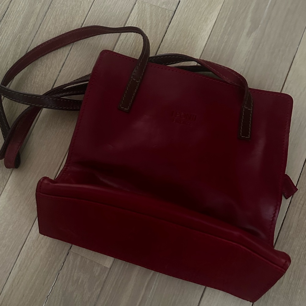 I ponti real leather red hand bag